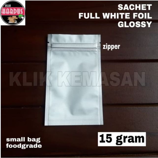 SACHET WHITE FOIL 15 GRAM WITH ZIPPER GLOSSY