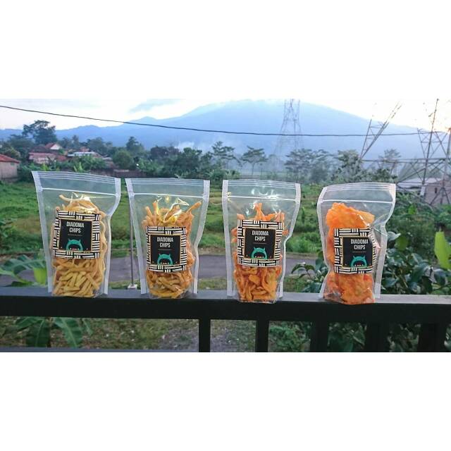 

Kripik renyah "DIADOMA CHIPS" Cemilan Gurih dan Enak 100gr