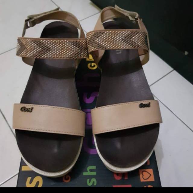 Sandal Gosh Pl. Jarang pakai
