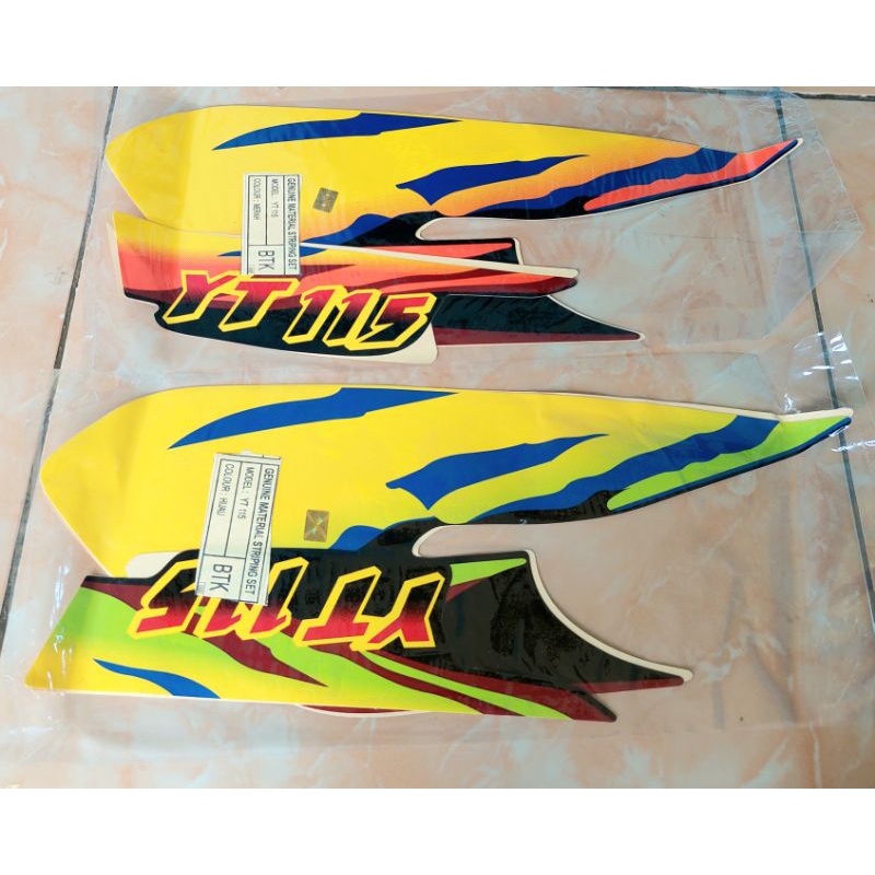 Stiker striping yt115