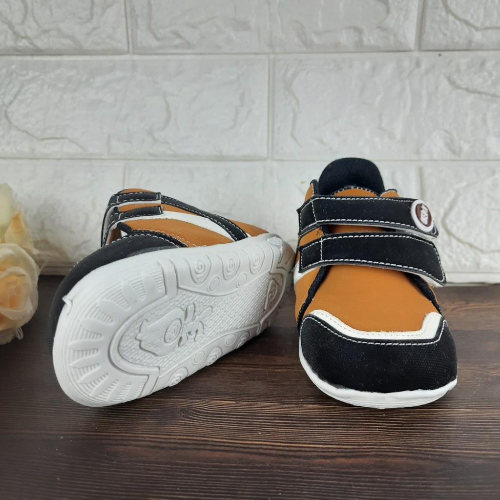 [TAMAN SEPATUKU] SEPATU TRENDY MURAH SNEAKER ANAK LAKI-LAKI OKEBOY UNTUK USIA 1 2 3 TAHUN SOL BUNYI GAX07