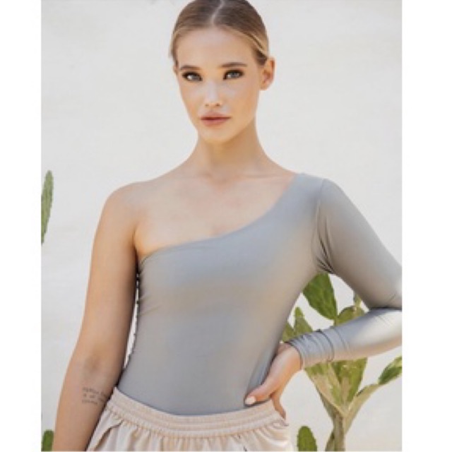 KURVE Serena Bodysuit warna sage size M