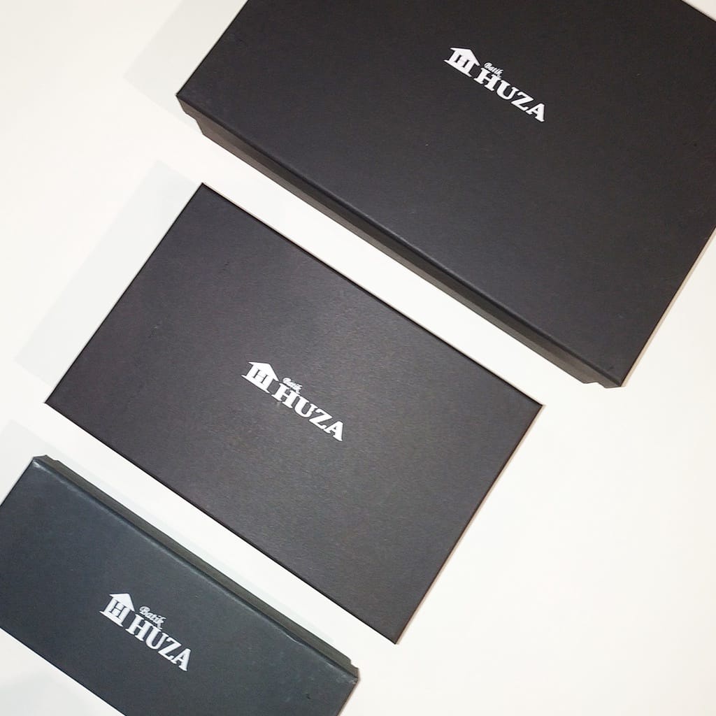 

BATIK HUZA BOX EXCLUSIVE BOX HANTARAN BOX GIFT Hard Box (TIDAK DIJUAL TERPISAH)