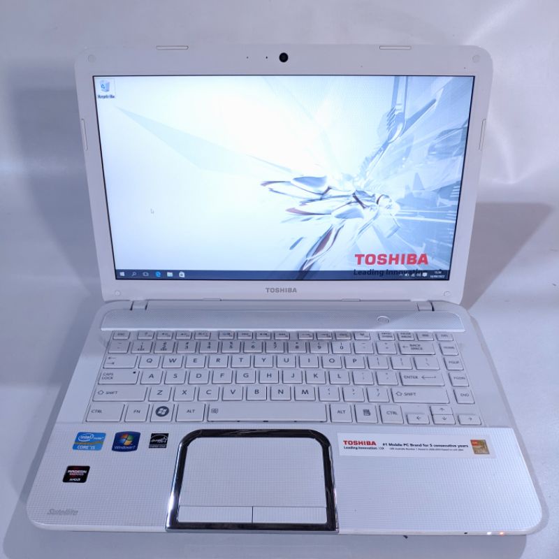 laptop editing Toshiba satelite m840 - core i5 - ram 4gb hardisk 500gb Vga Amd Radeon 2gb