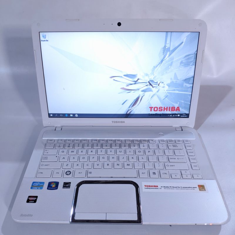 laptop editing Toshiba satelite m840 - core i5 - ram 4gb hardisk 500gb Vga Amd Radeon 2gb