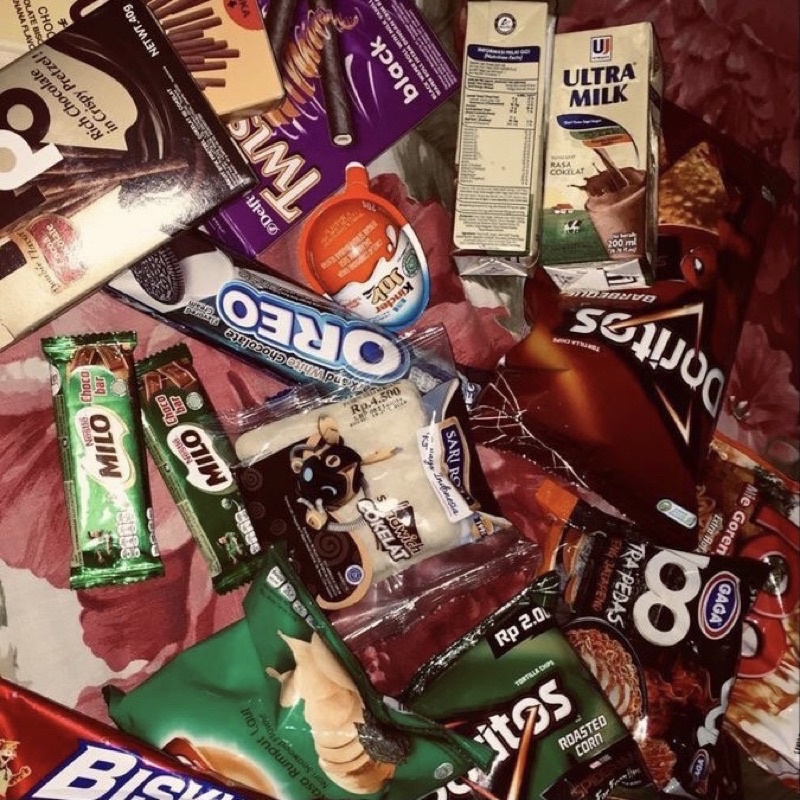 

TAMBAHAN SNACK HAMPERS TOTEBAG HAMPER BOX BY KADOQOE