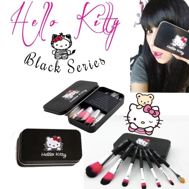 Kuas Make Up KOTAK KALENG KUAS SET MAKE UP / BRUSH KIT SET HELLO KITTY - DORAEMON KALENG ISI 7 PC