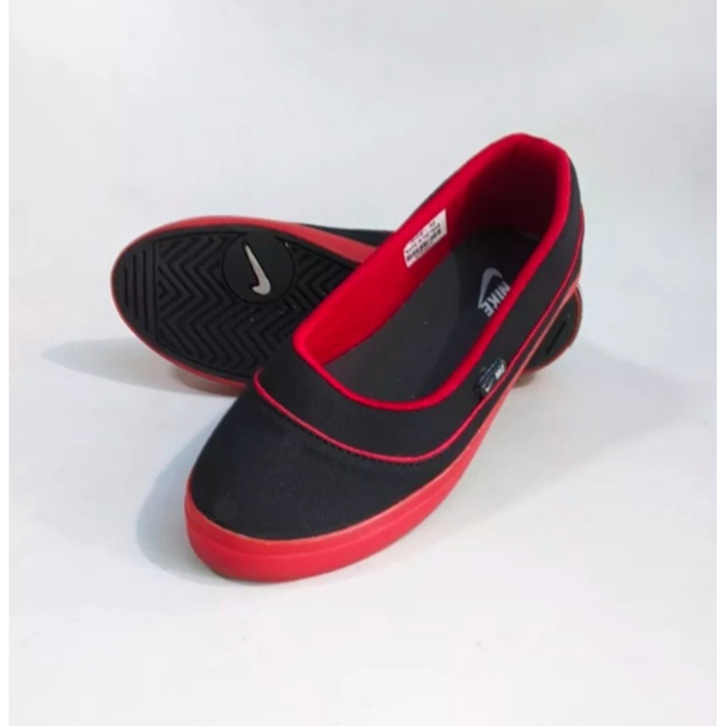 SEPATU WANITA SLIP ON 05 HITAM MERAH/SEPATU KERJA KULIAH SANTAI/SEPATU HIJABERS