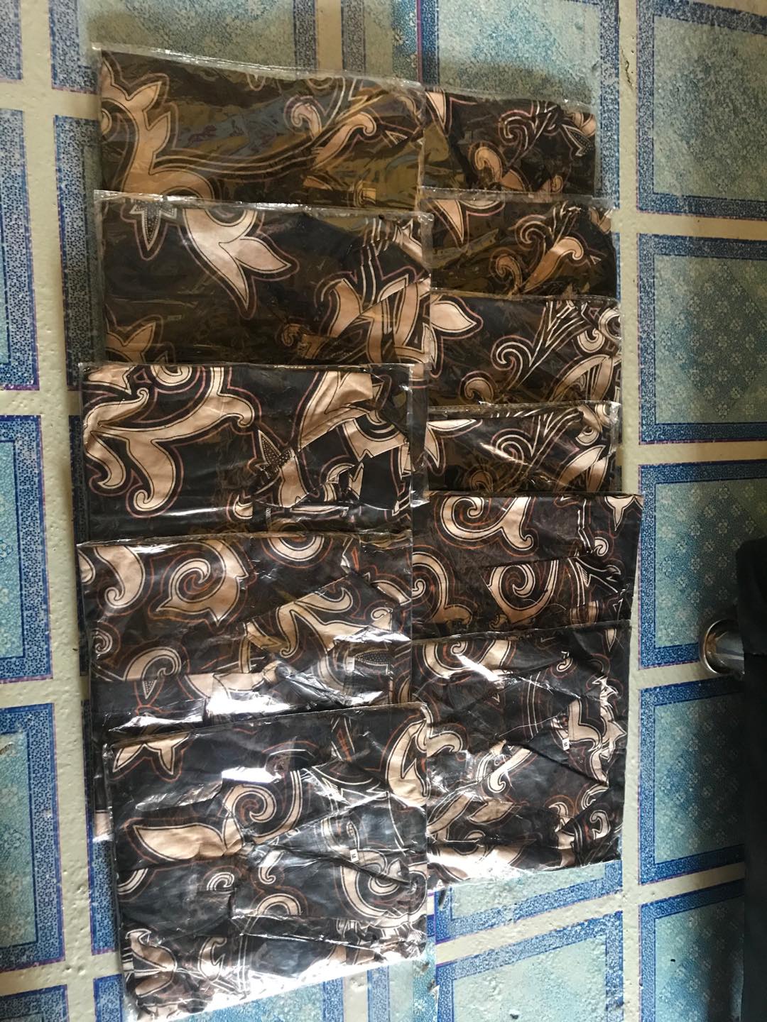 Atasan Batik Dolby Dolbi Dobby Doby Tenun Sutra Tulis Halus Katun Atbm Baron ,sarombit Atasan Dengan