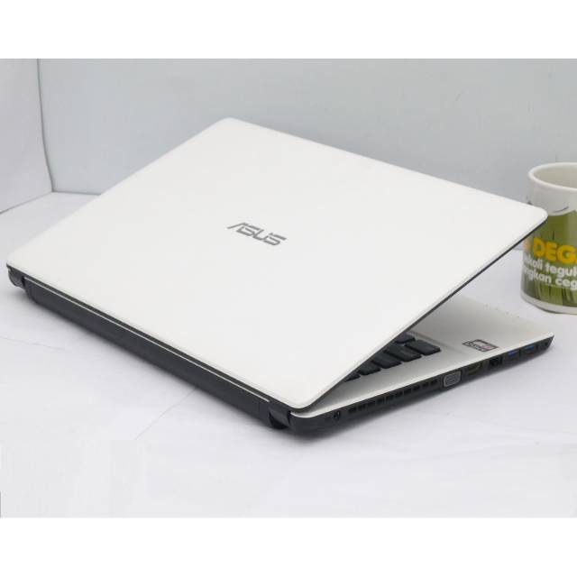 LAPTOP ASUS X452E - AMD E2-3800 (SECOND)