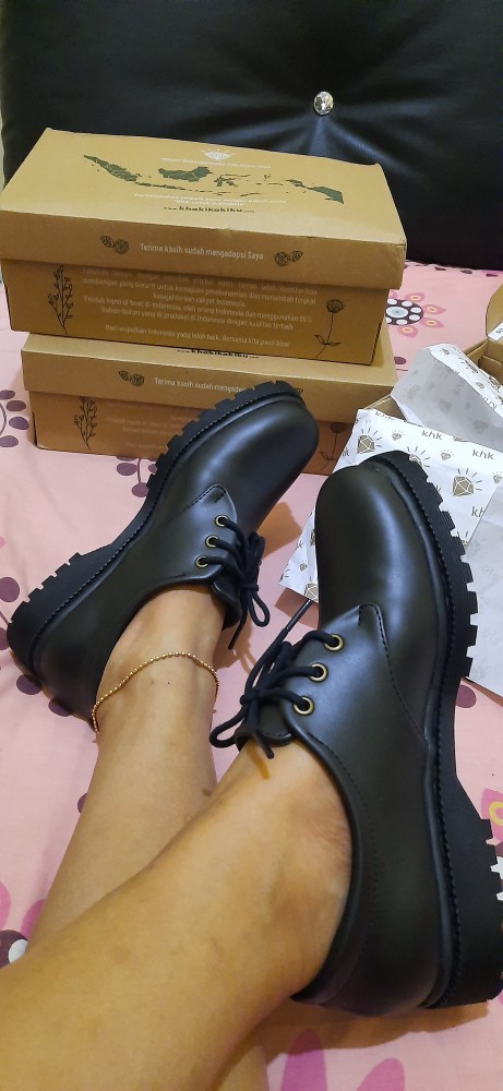 Khakikakiku Mia Black