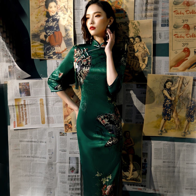 2022 new silk cheongsam long dress warlord wife Chinese style fashion show retro improved female aut