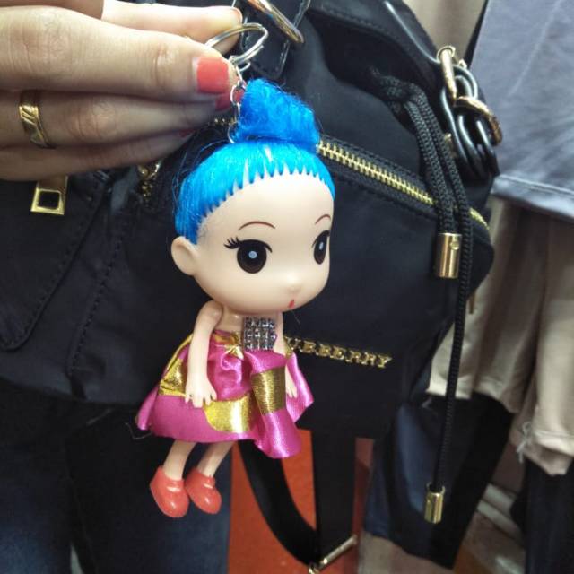 

Asesoris gantungan tas souvenir