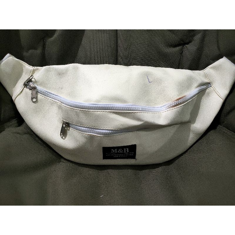 TAS SELEMPANG COWOK/TAS WB