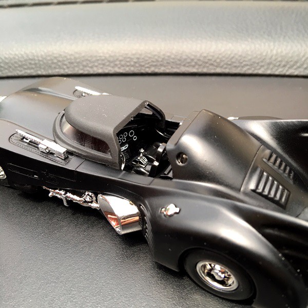 Parfume Pewangi Pengharum Mobil Parfum Pajangan Miniatur Mobil BATMOBILE SUPER CAR BATMAN