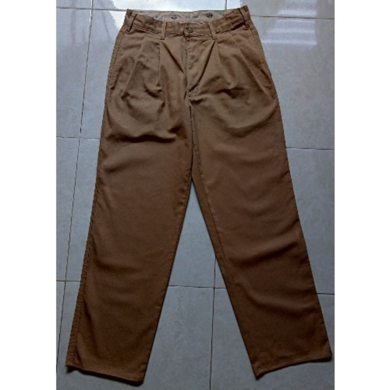 celana dockers