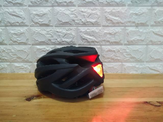 Helm Sepeda EPS Foam PVC Shell LED Safety Light - XK07 - Black