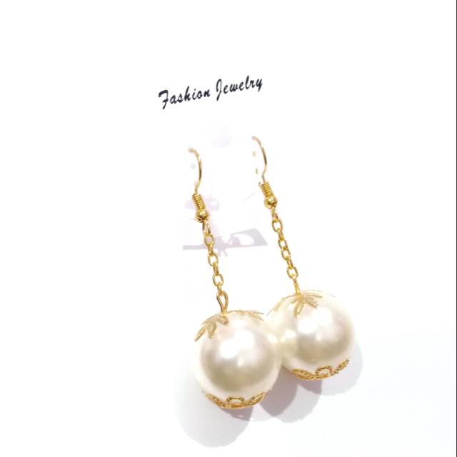 Ailie One Pearl Earrings | Anting Hooks Handmade