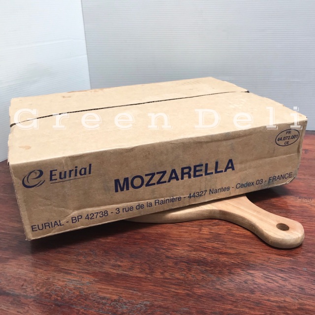 

Eurial Keju Mozzarella Cheese 10KG