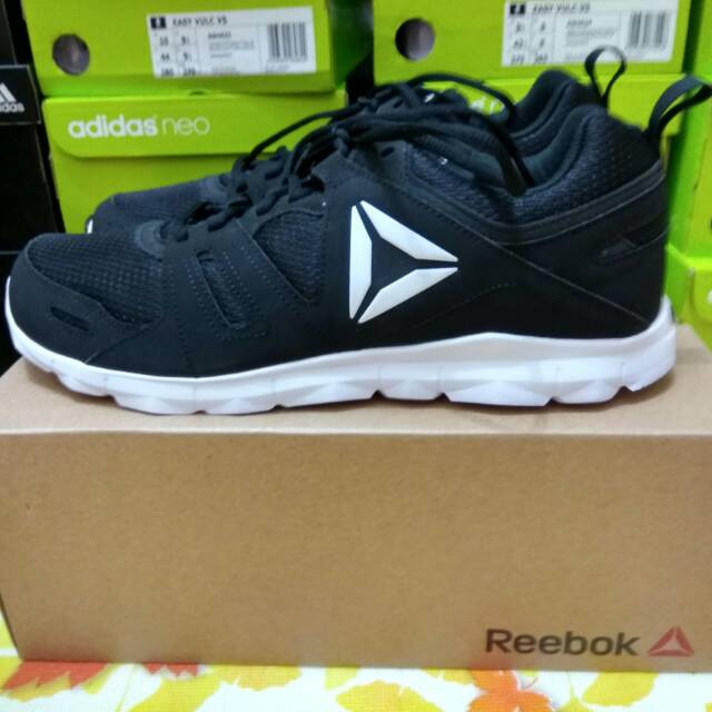 Reebok Dashhex TR 2.0 sz 44 | Shopee Indonesia