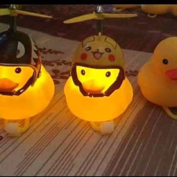 mainan Boneka Bebek Helm kuning baling baling Karakter Lucu