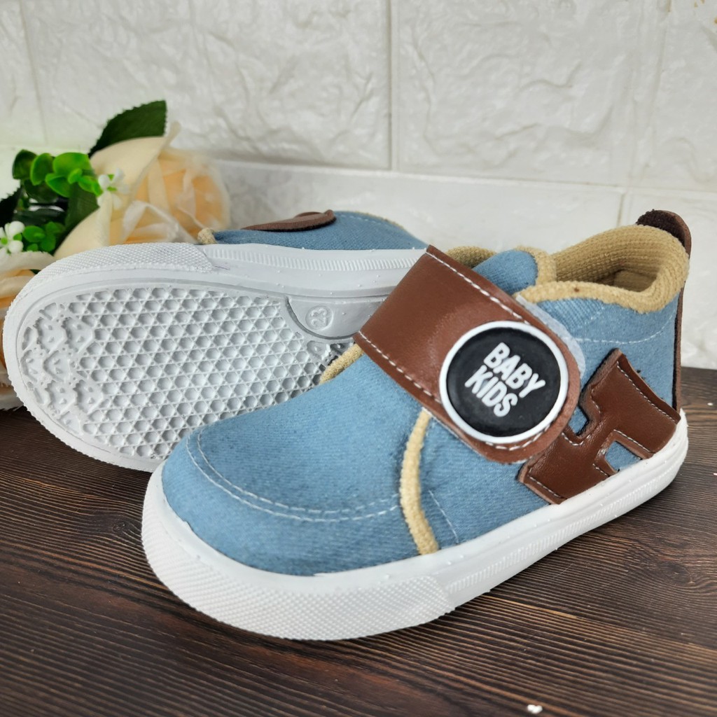 [TAMAN SEPATUKU] SEPATU TRENDY MURAH SNEAKER DENIM ANAK LAKI-LAKI  1-6 TAHUN CAX09