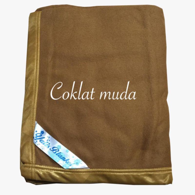Selimut Yatis polos hotel/klinik 160x200 cm-coklat muda