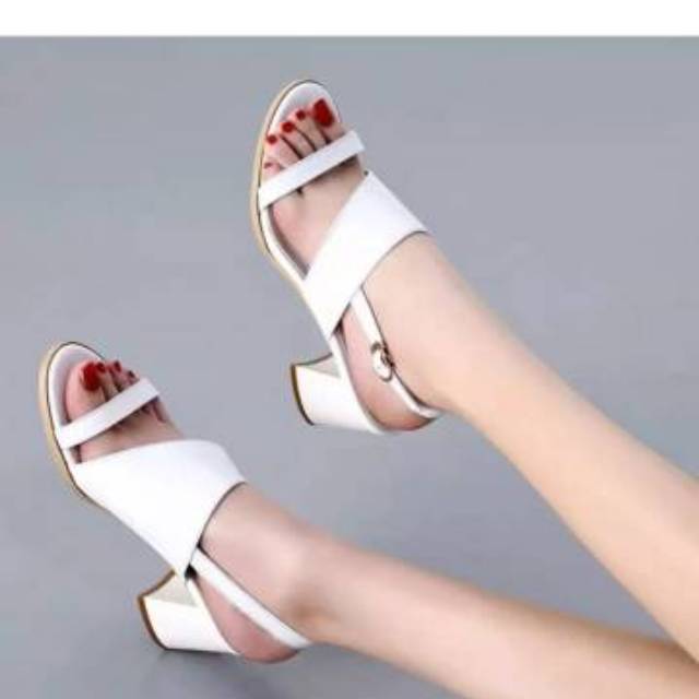 Heels Wanita Tifolia