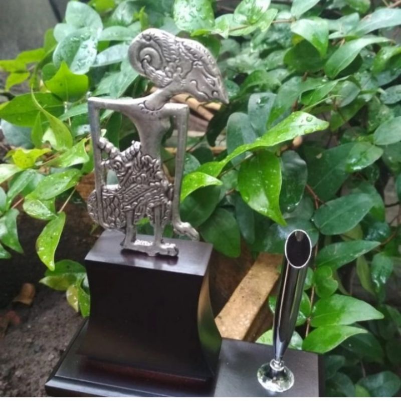 

Penholder
