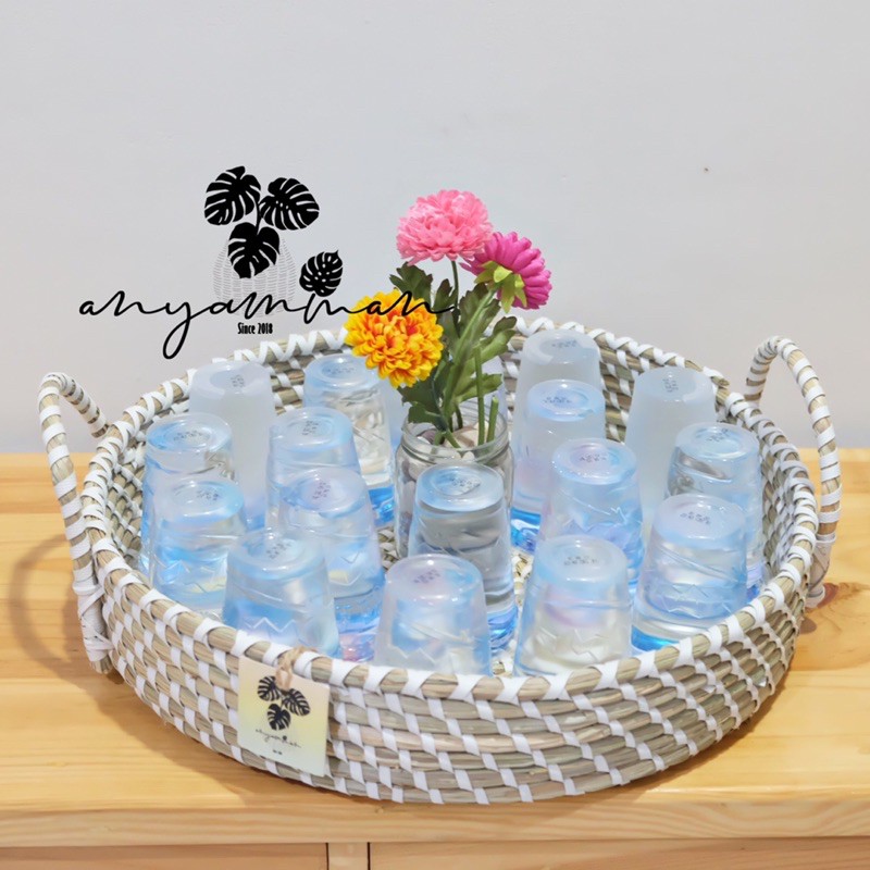 Nampan/Tray Anyaman Mendong Natural Mix Plastik Putih Bulat D40cm