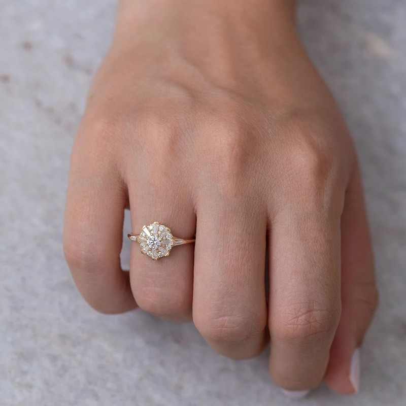 [Ready Stock]New 18K Gold Ring Moissanite Personality Female