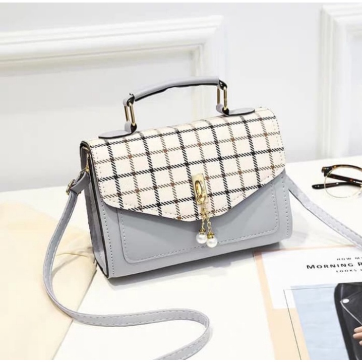 Tas Selempang Wanita Trendy - DFM73