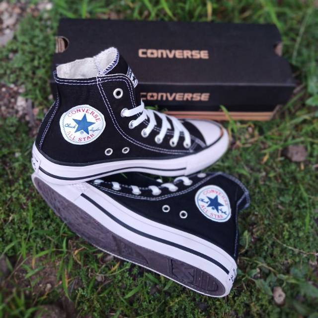 sepatu converse classic