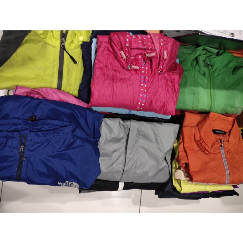 Jaket Running Second