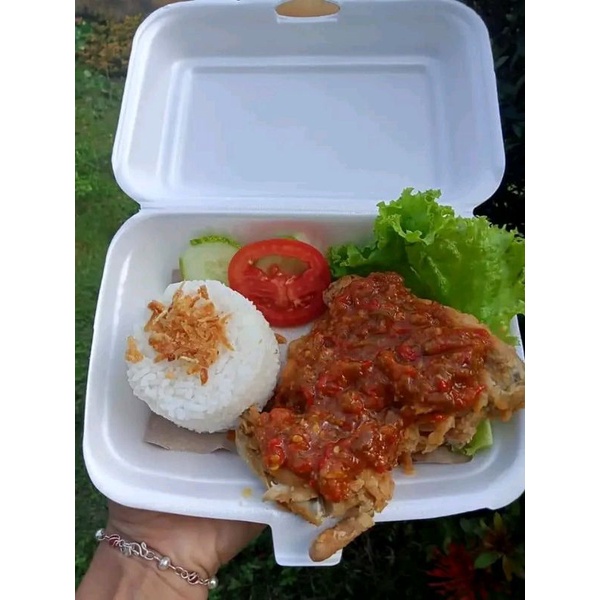 

Ayam geprek pedas ngangak