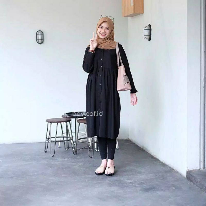 Tunik Kancing bahan Rayon Premium di atas Uniqlo