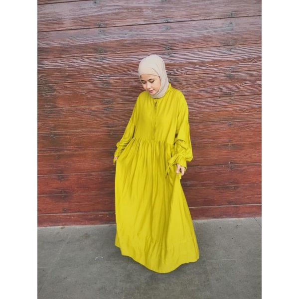 DRESS VOMI
