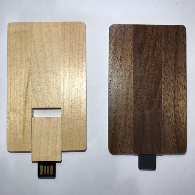 

usb kayu ukuran kartu nama 9x5,5cm /32GB / 2 warna