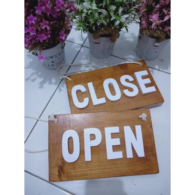 OPEN CLOSE sign - tulisan bolak balik