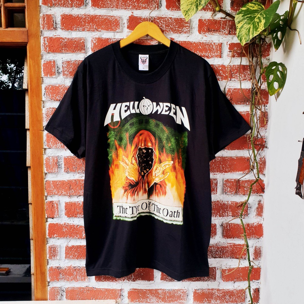KAOS PENDEK HELLOWEEN ORIGINAL DISTRO - KAOS PENDEK METAL ORIGINAL DISTRO