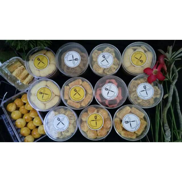 

Kue kering garlic cheese, cornflake sweet cheese, coffee crunch, lidah kucing, redvelvet choco
