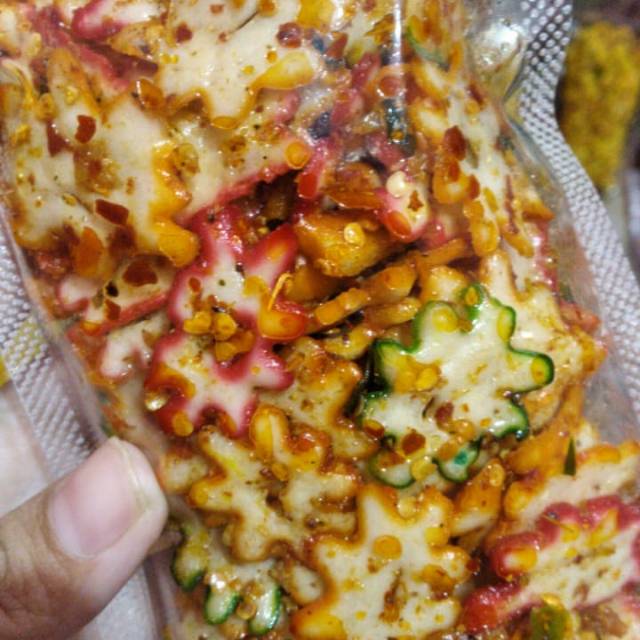 

Makroni dan seblak krupuk kering