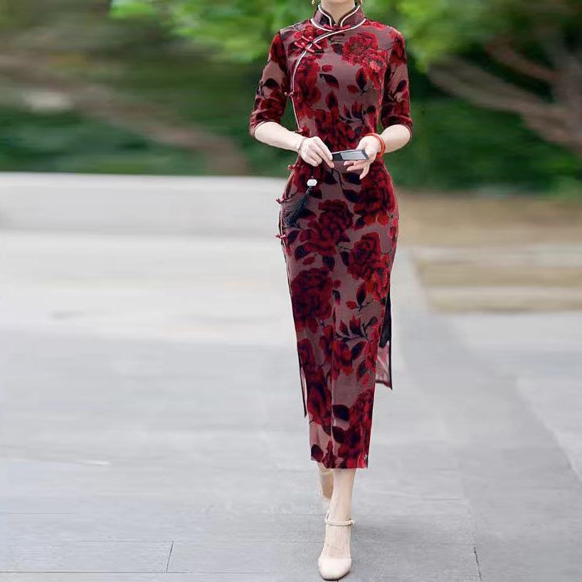 Autumn style high-end cheongsam noble temperament improvement 2022 new old Shanghai mother long styl