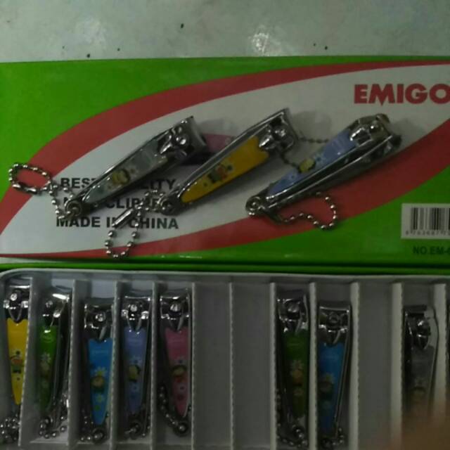 gunting kuku emigo