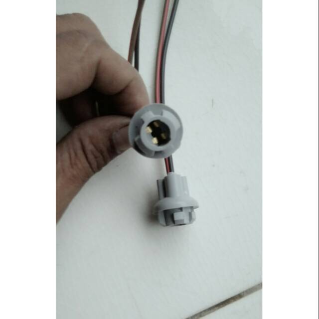 Rumah soket lampu bohlam senja kijang Avanza canter universal