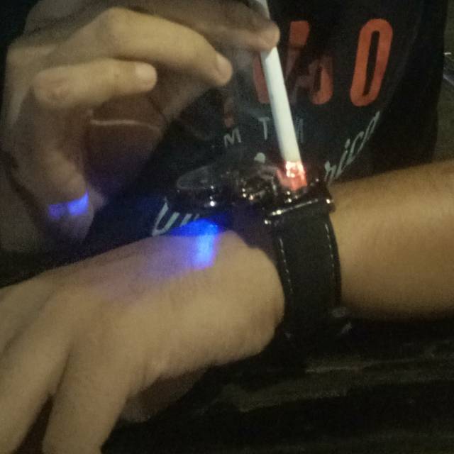 Jam tangan korek api