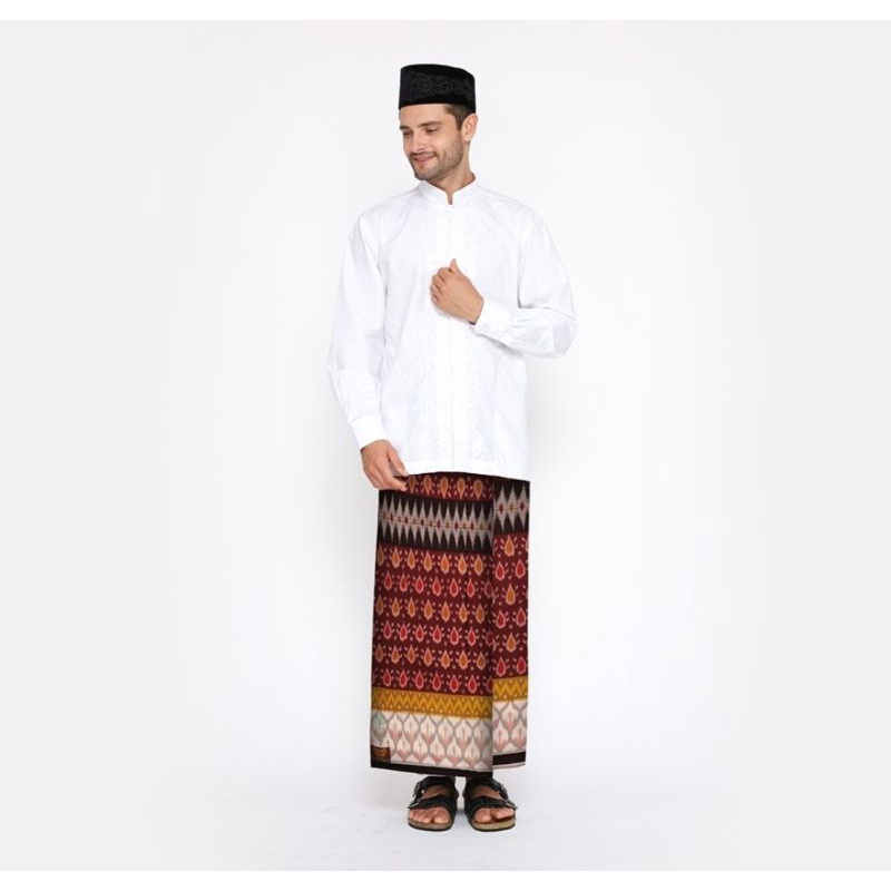 Sarung BHS Royal Gold Motif Ikat Border Dua Warna Merah Kuning