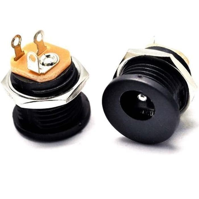 DC-022 DC head with nut inner diameter 5.5mm (1706)