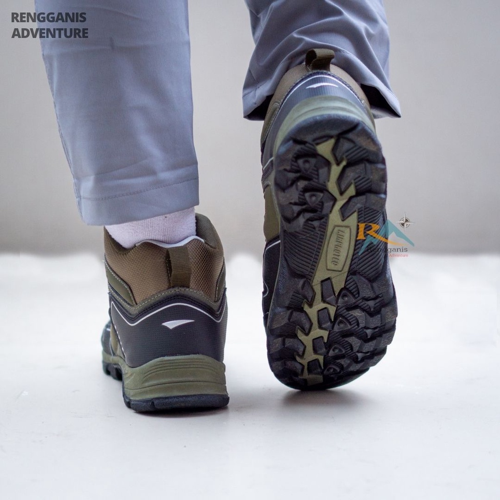 Sepatu Gunung AIR PROTECT RIVER Sepatu Hiking Pria Wanita Outdoor