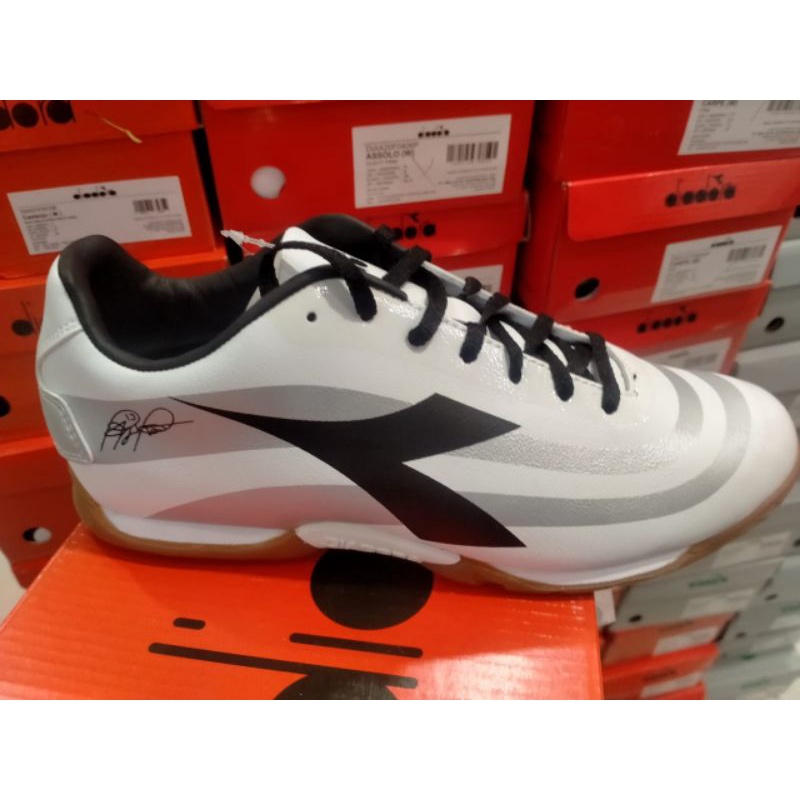 Sepatu Futsal Diadora RB10 Mars R ID White Original